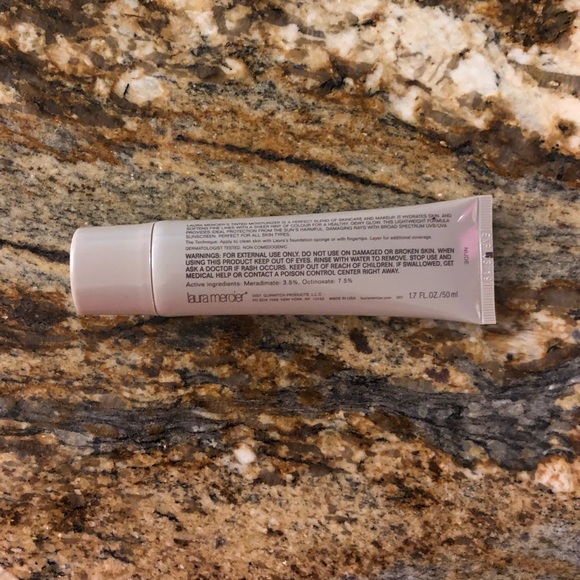 New never used Laura Mercier tinted moisturizer - Picture 2 of 4